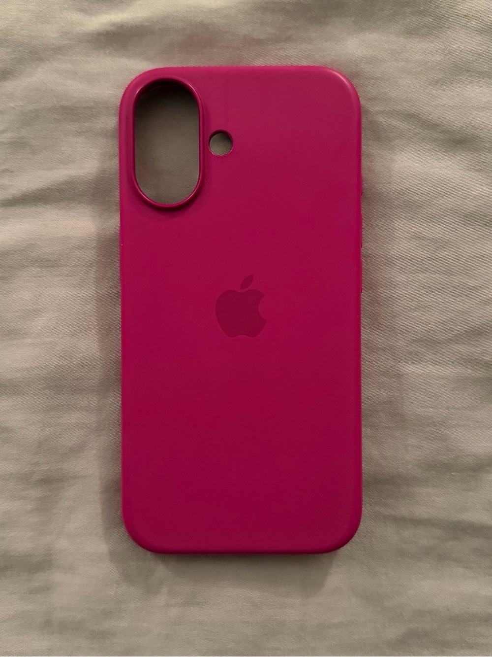 Apple Magenta Silicone iPhone 16 Case